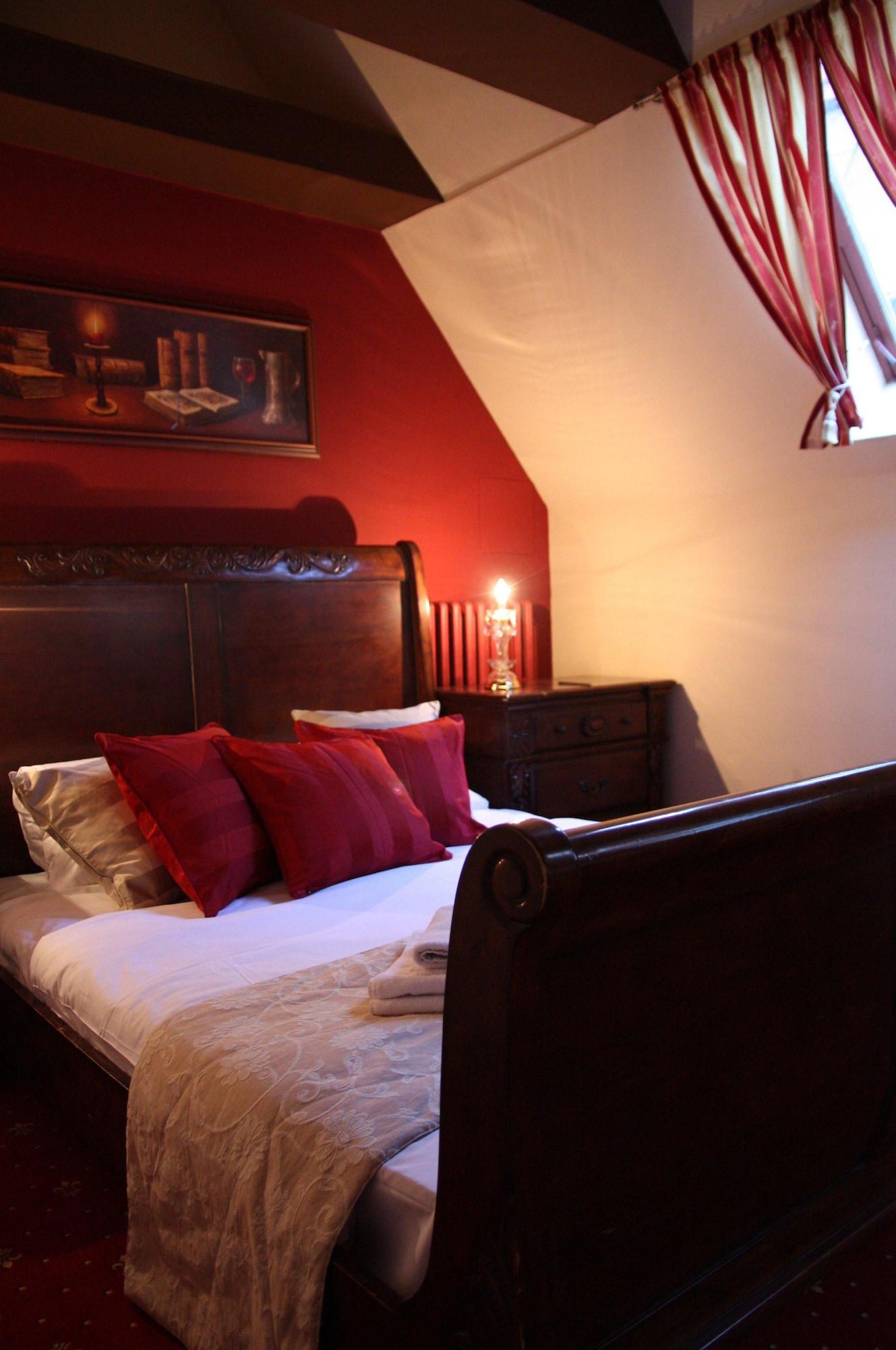 Golden Age Hotel
