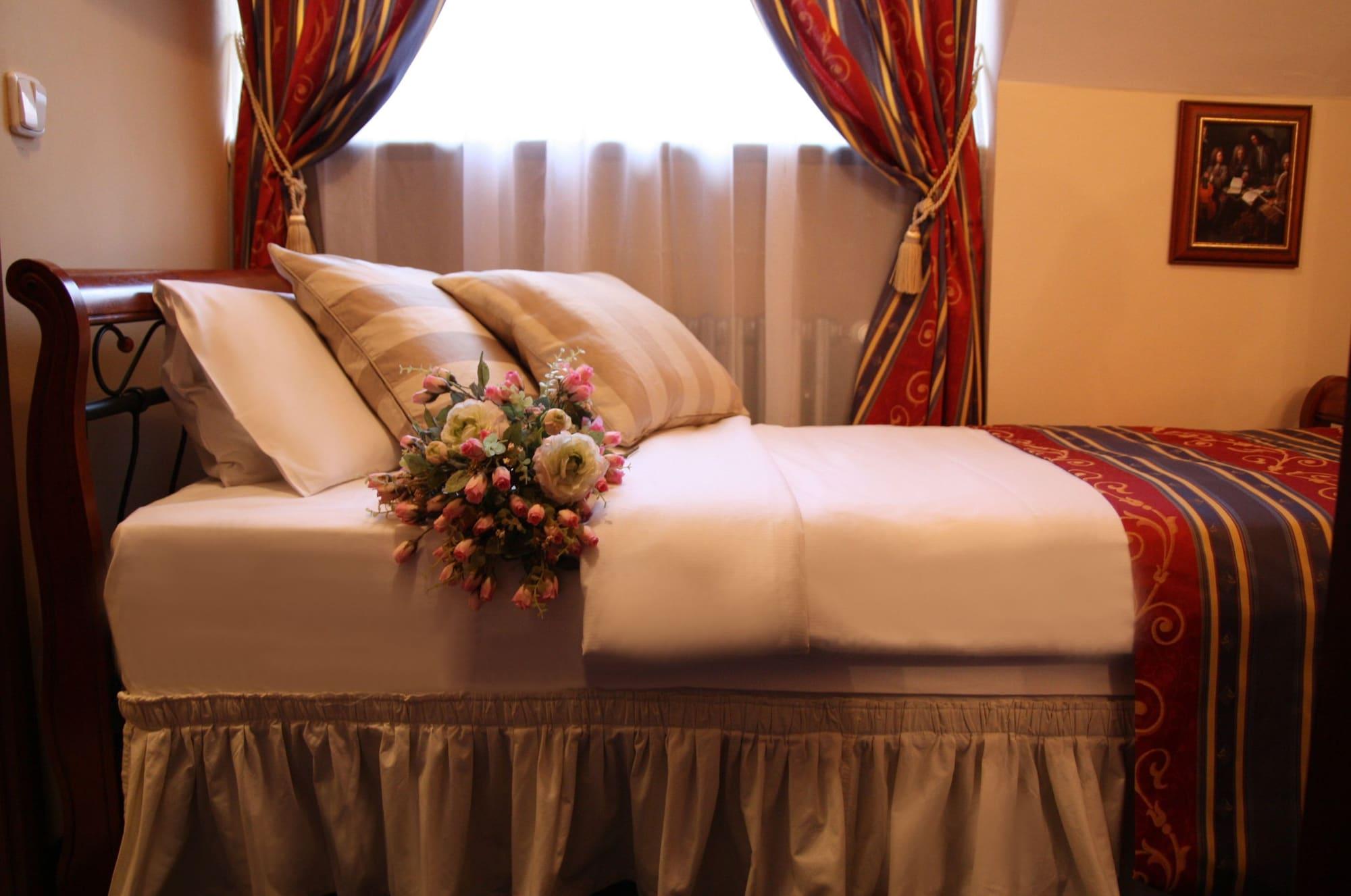 Otel Golden Age 3*