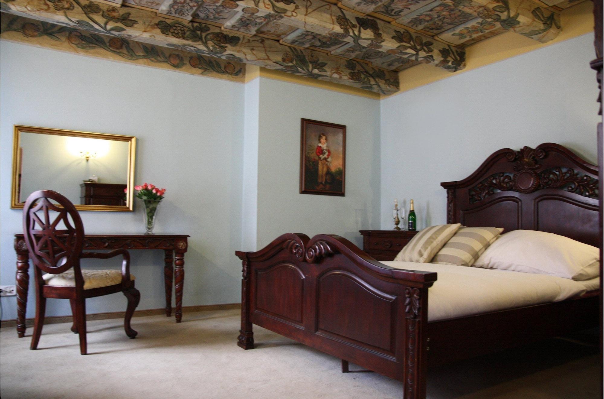 Golden Age Hotel 3*